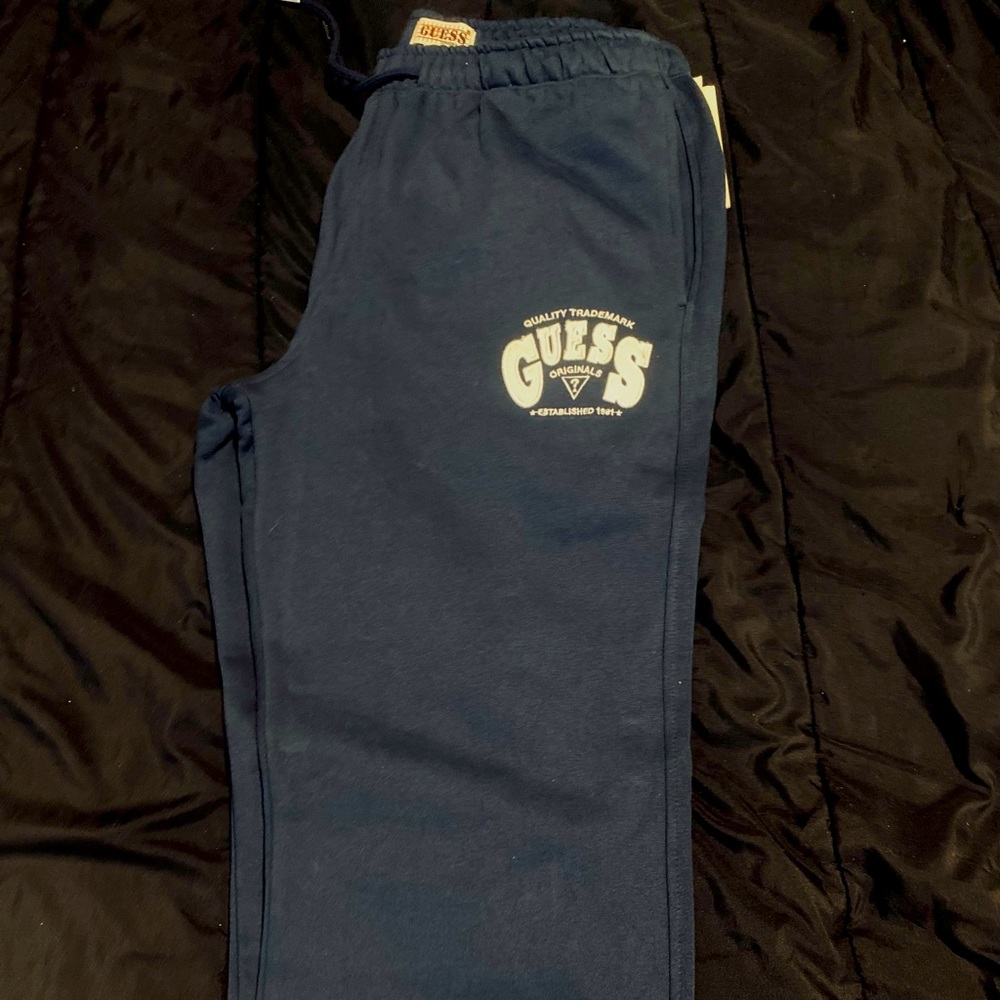 Brand new guess sweatpants